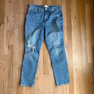 Madewell The Mid Rise Perfect Vintage Jean in Ainsdale Wash Ripped
Edition Sz 27